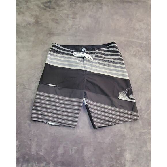 Quiksilver Highline Sz 36 Black Gray Board Shorts Swim Trunks Surf Mens C24-17 - Picture 1 of 9